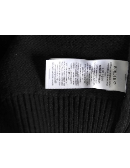 Burberry Equestrian Knight Logo Cashmere Blend Crew Neck Sweater TSK1,Burberry