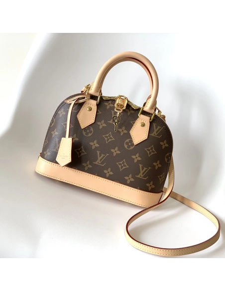 Louis Vuitton Bags N41221 24X18X12cm