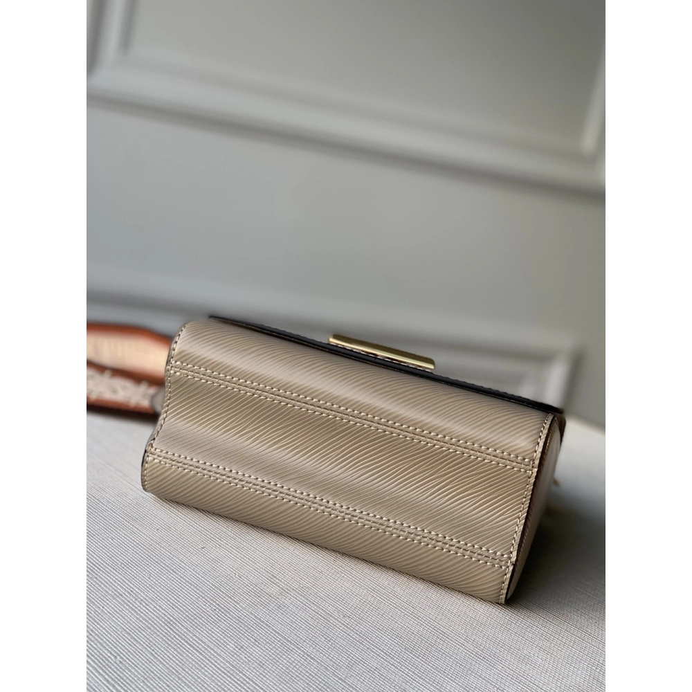 Louis Vuitton Bags M57049 19X15X9cm