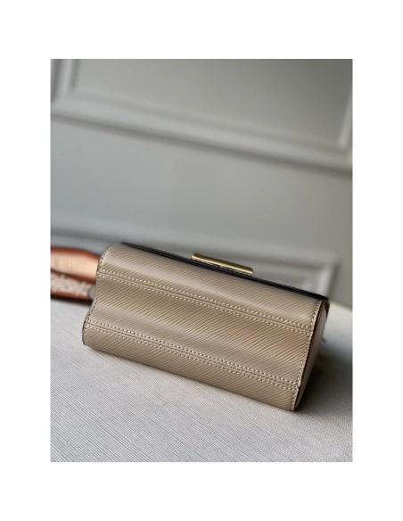 Louis Vuitton Bags M57049 19X15X9cm