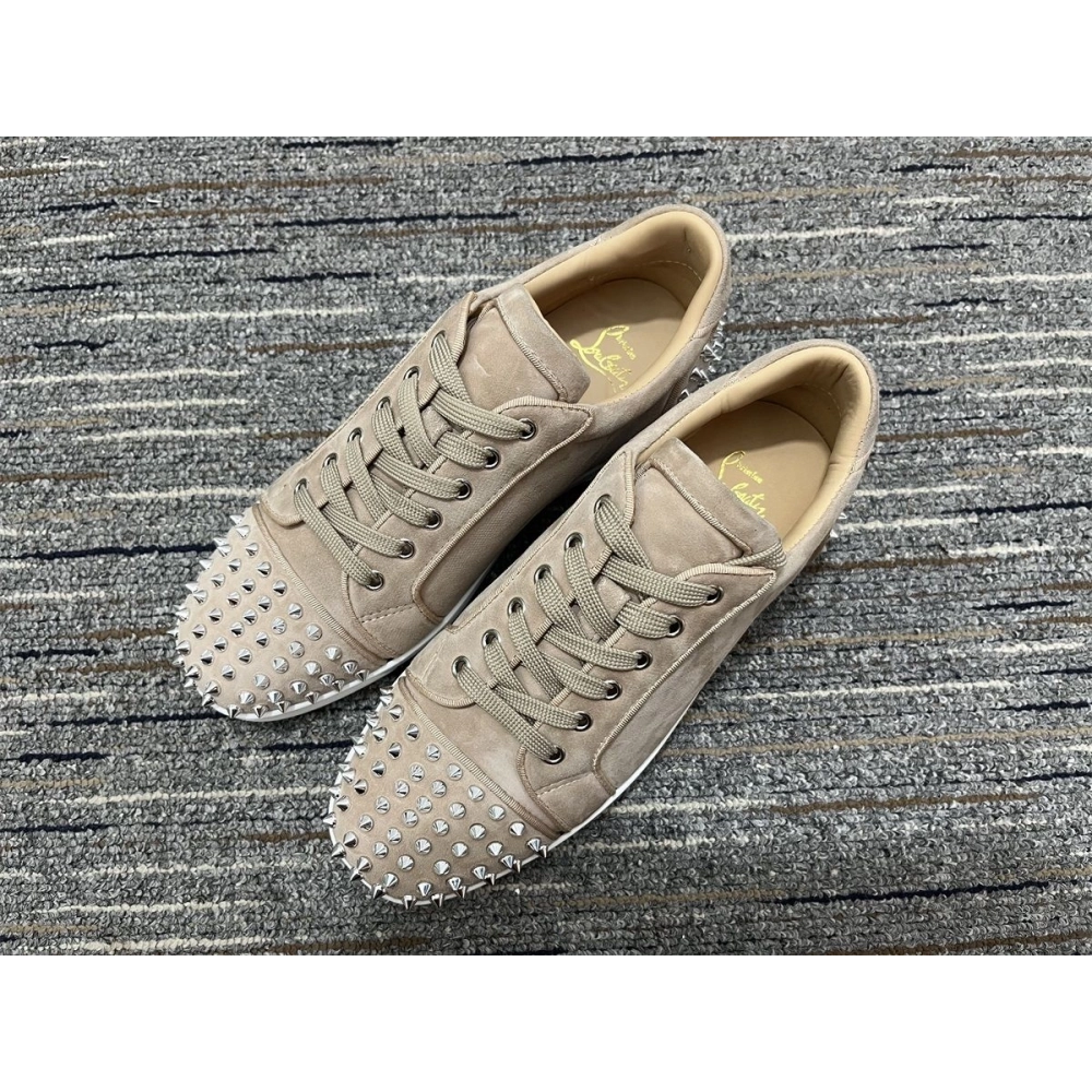 Discount Christian Louboutin Seavaste 2 Orlato Flat Low-top Suede Leather Sand Outlet