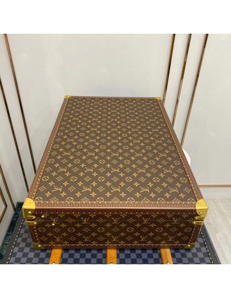 Louis Vuitton Bags M21325