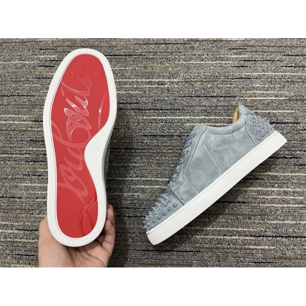 Discount Christian Louboutin Seavaste 2 Orla Falt Low-top Sneakers Suede Leather Gray