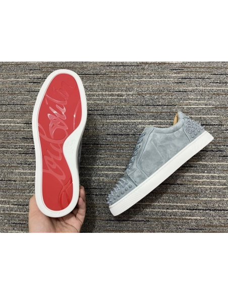 Discount Christian Louboutin Seavaste 2 Orla Falt Low-top Sneakers Suede Leather Gray