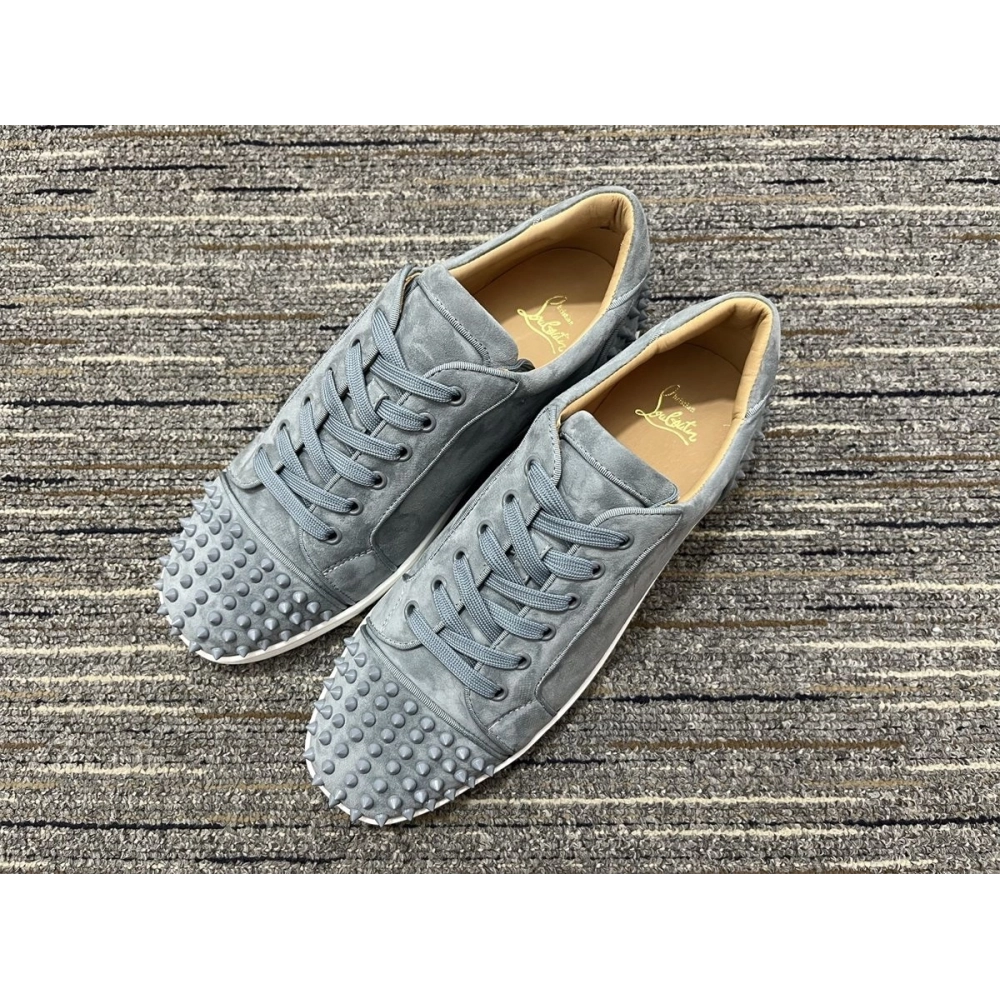 Discount Christian Louboutin Seavaste 2 Orla Falt Low-top Sneakers Suede Leather Gray