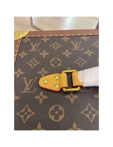 Louis Vuitton Bags M21325