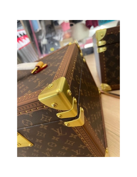 Louis Vuitton Bags M21325