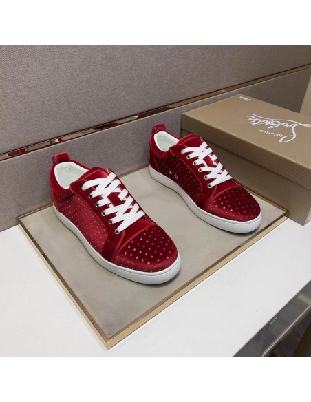 Discount Christian Louboutin Fun Louis Junior Men Low-top Sneakers Veau Velours with Strass Red Outlet