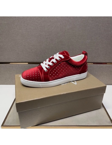 Discount Christian Louboutin Fun Louis Junior Men Low-top Sneakers Veau Velours with Strass Red Outlet
