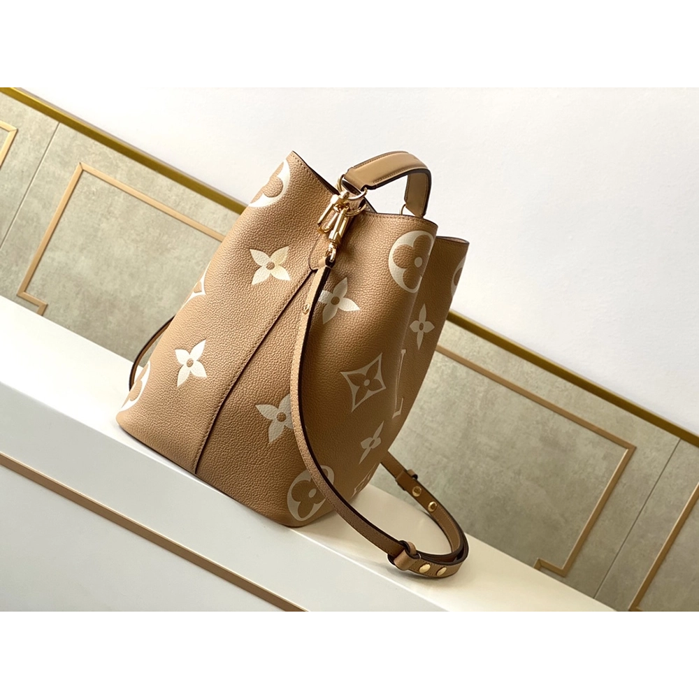Louis Vuitton Bags M45080 26X26X17.5cm