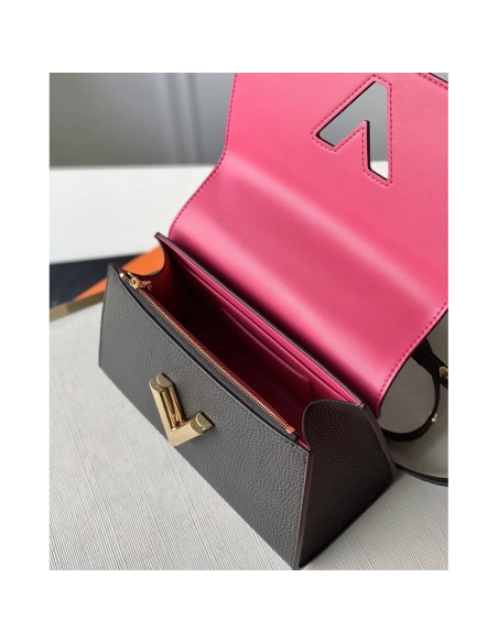 Louis Vuitton Bags M57093 17X25X11cm