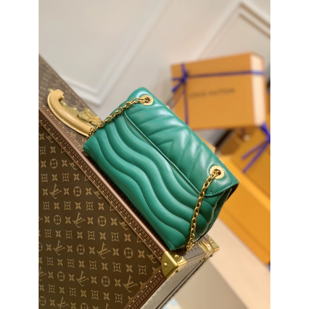 Louis Vuitton Bags M58664 24X14X9cm