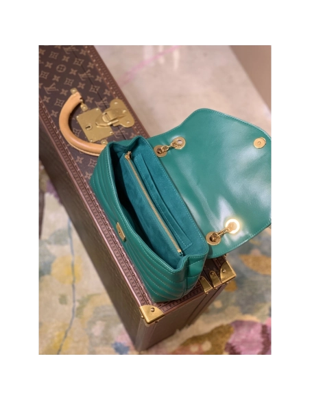 Louis Vuitton Bags M58664 24X14X9cm