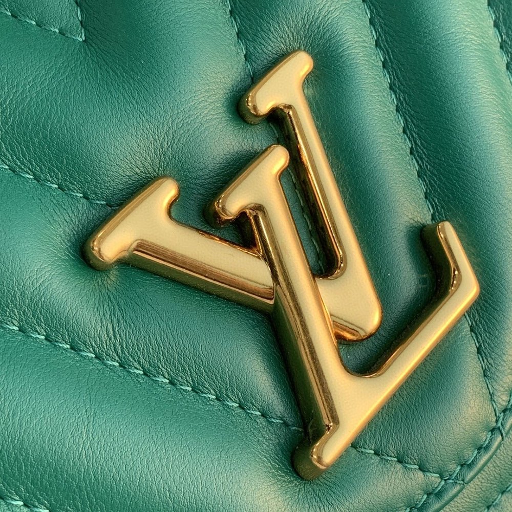 Louis Vuitton Bags M58664 24X14X9cm