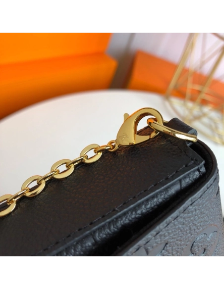 Louis Vuitton Bags M64064 21X12X3cm