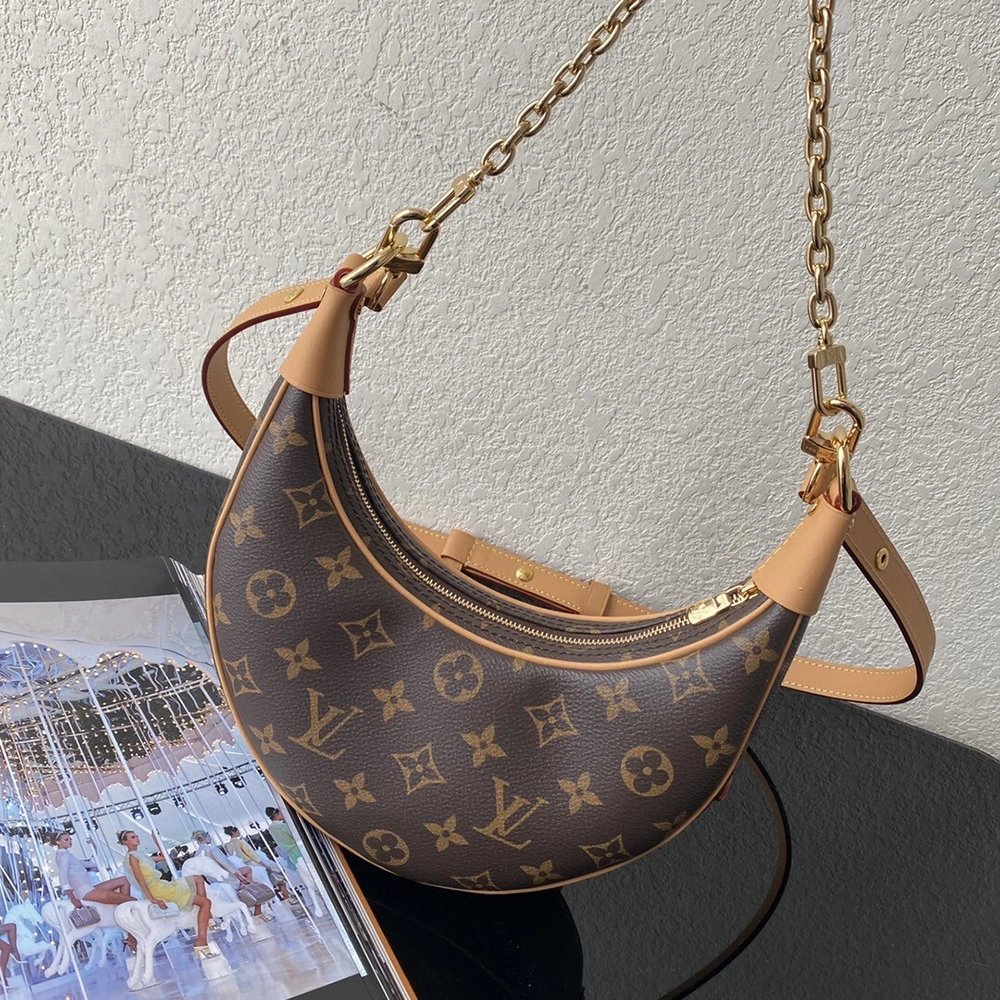 Louis Vuitton Bags 44036M 24X6X22cm