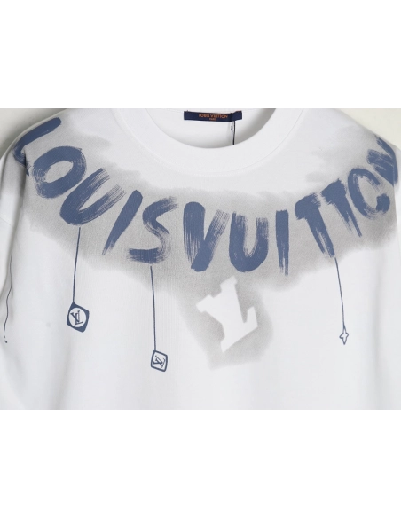 Louis Vuitton collar graffiti letters printed large logo shortsleeved Tshirt,cheap Louis Vuitton