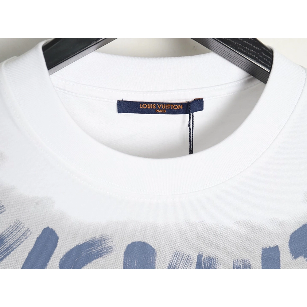 Louis Vuitton collar graffiti letters printed large logo shortsleeved Tshirt,cheap Louis Vuitton