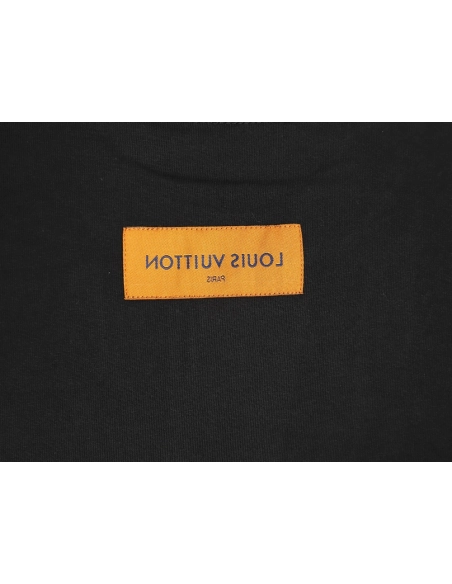 Louis Vuitton collar graffiti letters printed large logo shortsleeved Tshirt,cheap Louis Vuitton