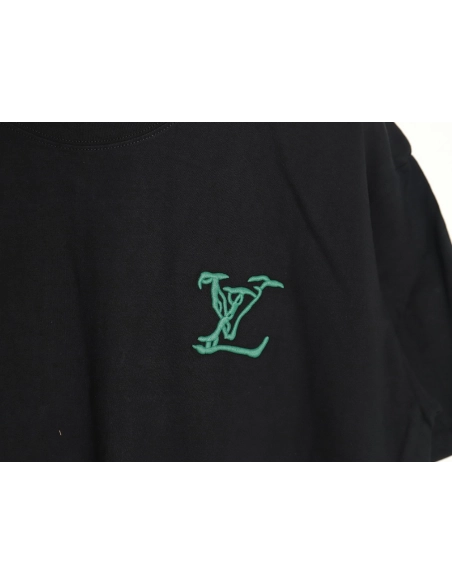Louis Vuitton embroidered logo badge shortsleeved Tshirt,cheap Louis Vuitton