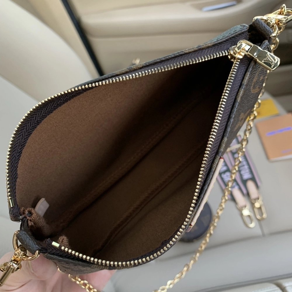 Louis Vuitton Bags M44813 24X16X6cm