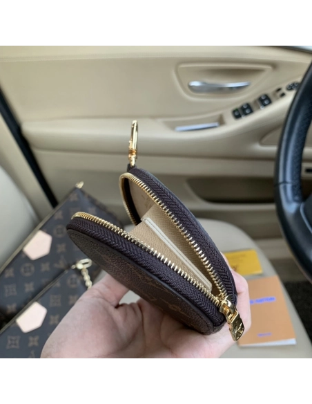 Louis Vuitton Bags M44813 24X16X6cm
