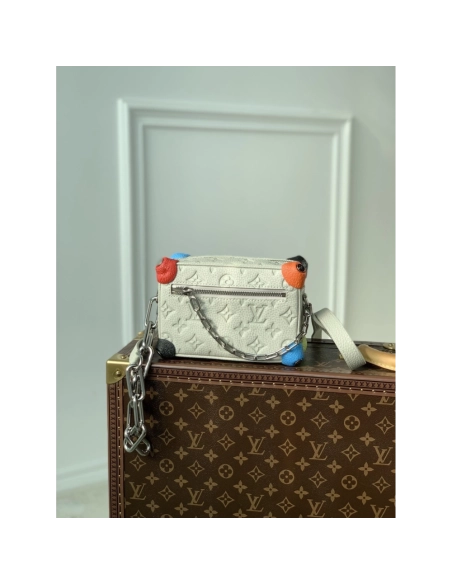 Louis Vuitton Bags M81606 18.5X13X8cm