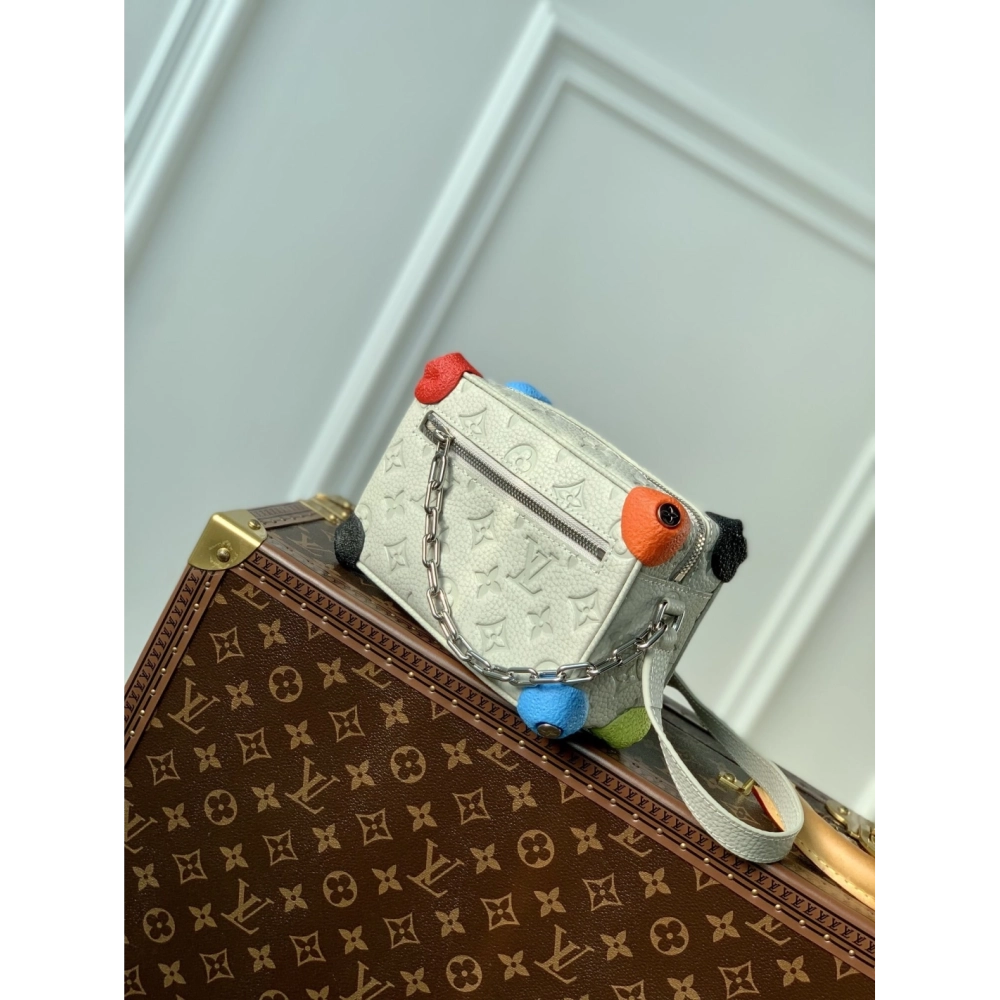 Louis Vuitton Bags M81606 18.5X13X8cm