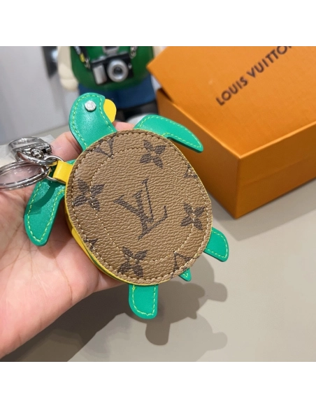Louis Vuitton Turtle Pouch Bag Charm Brown M01471,Keychain