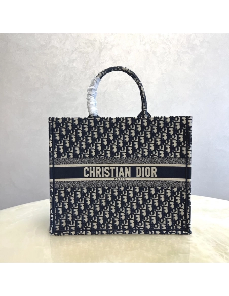 Christian Dior Bags M828 41.5X35X18cm
