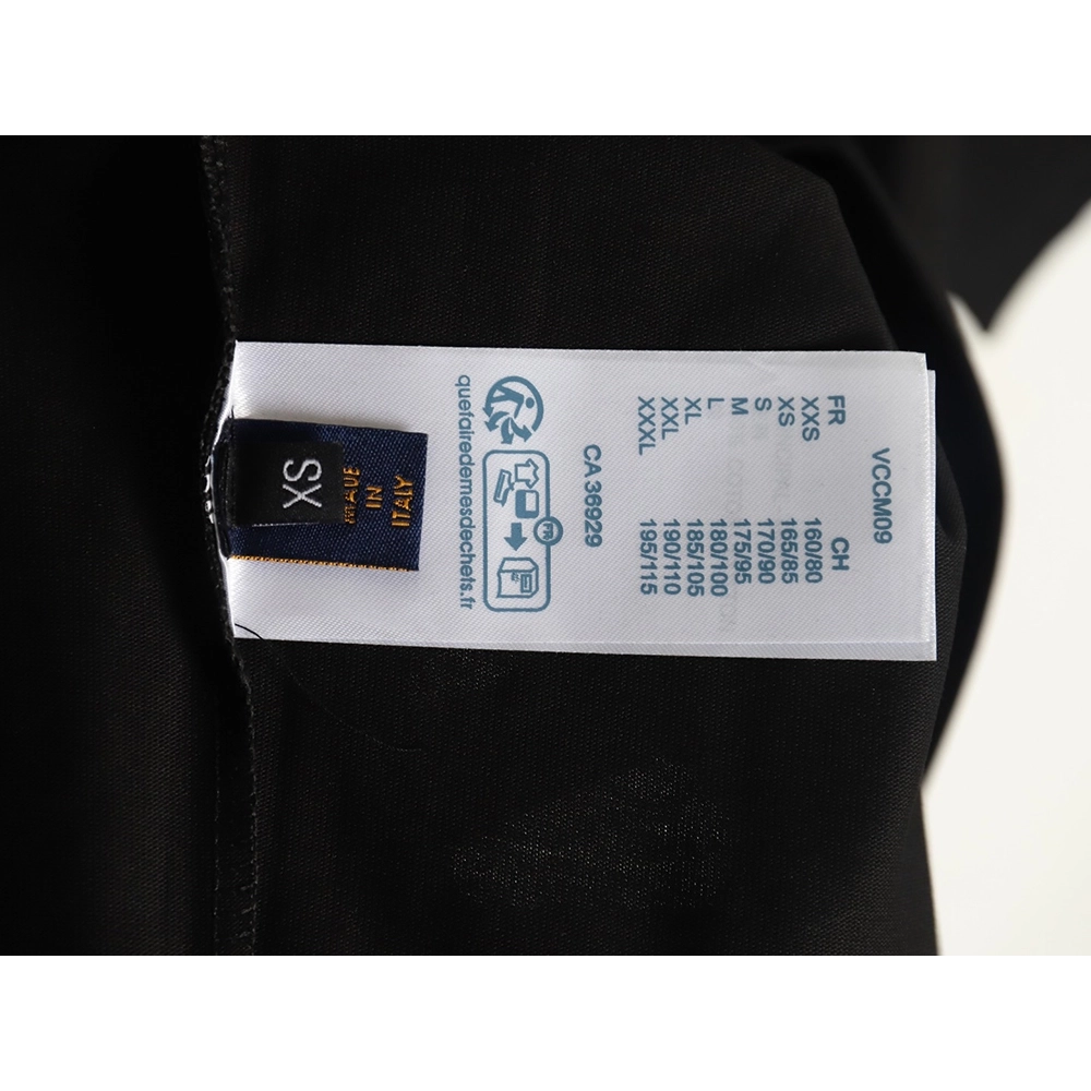 Louis Vuitton signature logo print shortsleeved Tshirt,Louis Vuitton T Shirt,Tshirt,APPAREL