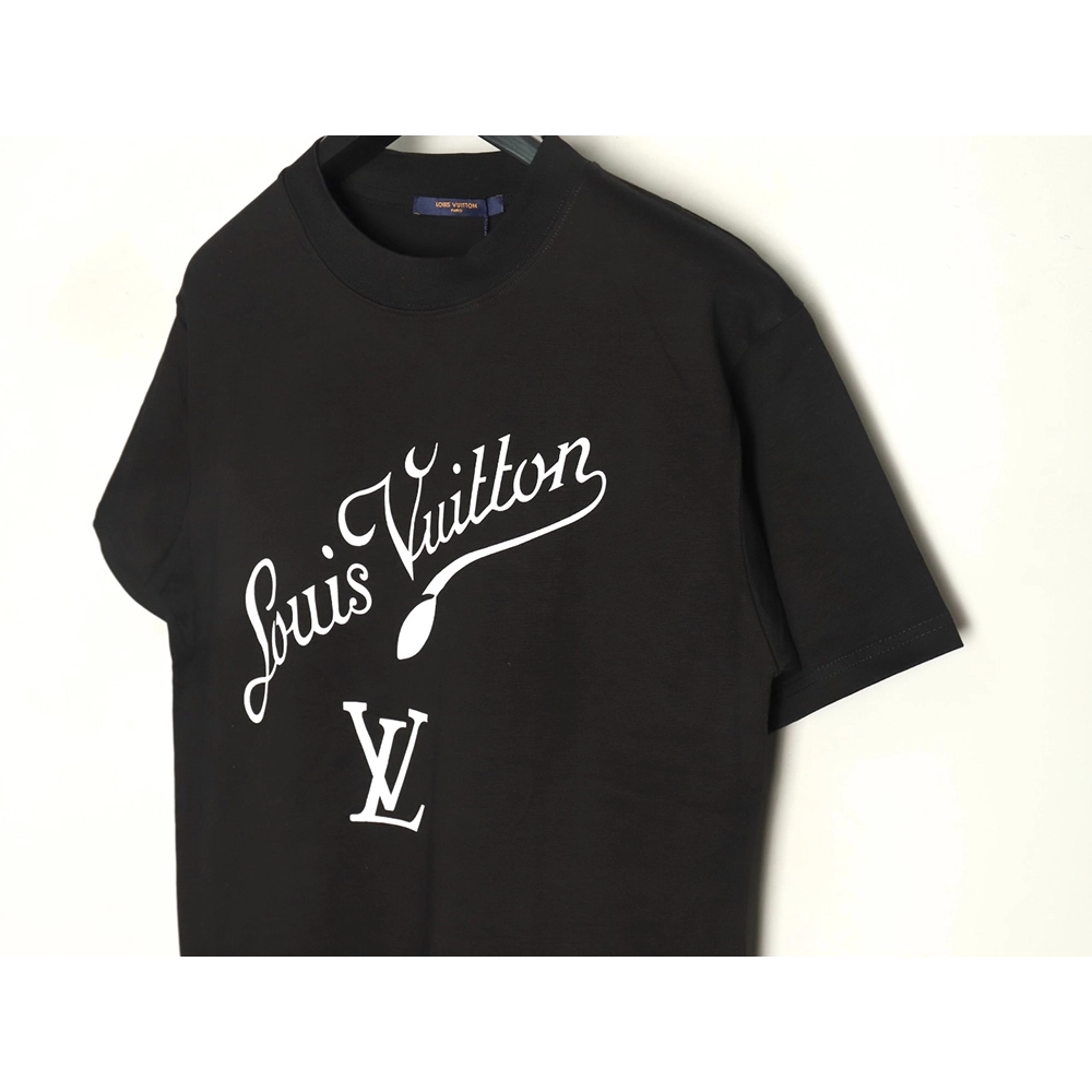 Louis Vuitton signature logo print shortsleeved Tshirt,Louis Vuitton T Shirt,Tshirt,APPAREL