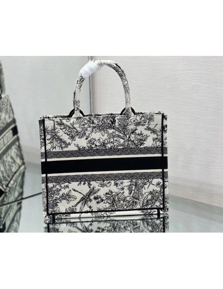 Christian Dior Bags 1296