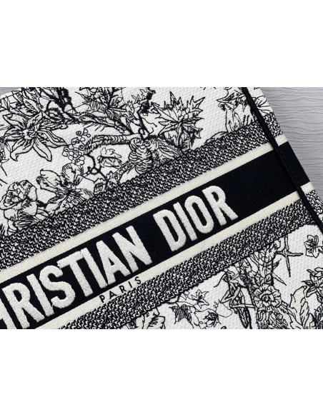 Christian Dior Bags 1296