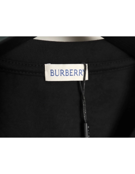 Burberry white horizontal striped war horse print short sleeves TSK1,Burberry