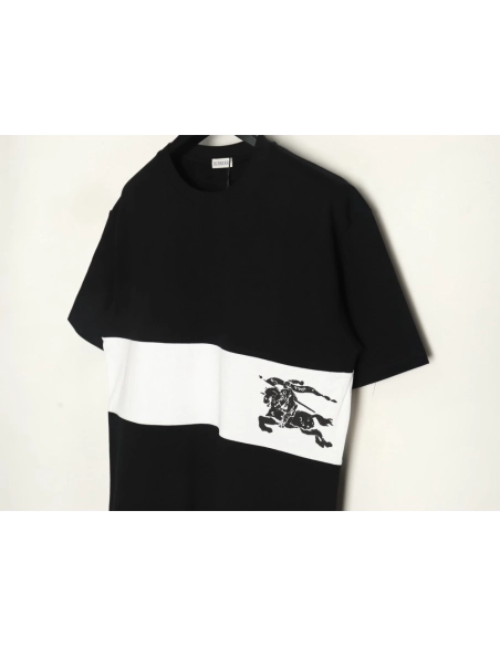 Burberry white horizontal striped war horse print short sleeves TSK1,Burberry