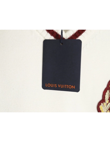 Louis Vuitton badge contrast lettering embroidered knitted vest,Chanel