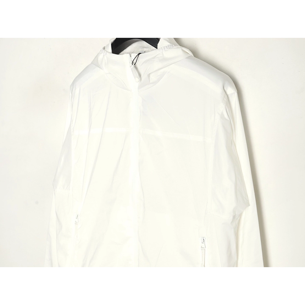 Burberry Back Cutout Warhorse Lightweight Jacket,Burberry Jacket,Jacket,Hiqh quality low price,free shipping