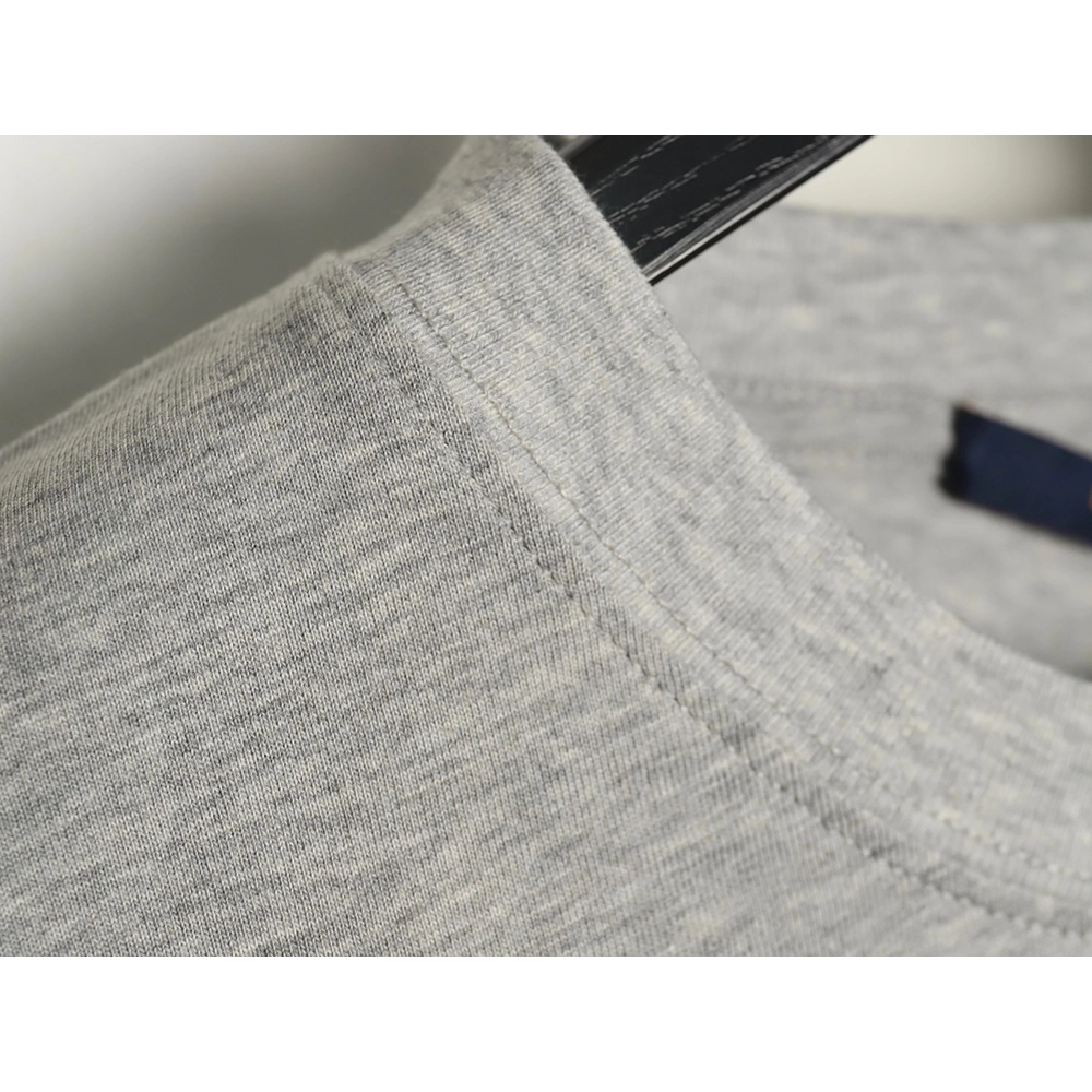 Louis Vuitton small embroidery Logo shortsleeved Tshirt,Louis Vuitton T Shirt,Tshirt,Hiqh quality low price,free shipping