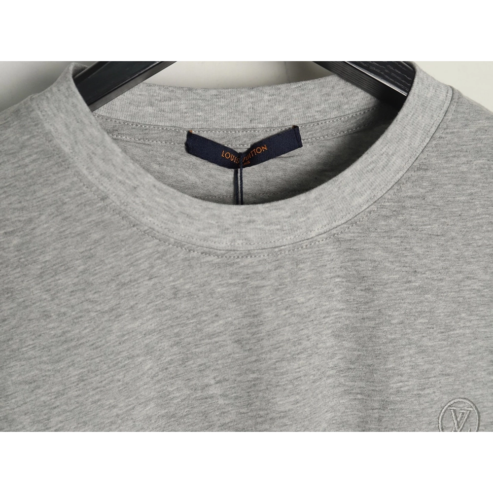 Louis Vuitton small embroidery Logo shortsleeved Tshirt,Louis Vuitton T Shirt,Tshirt,Hiqh quality low price,free shipping