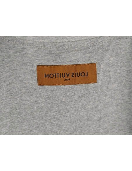 Louis Vuitton small embroidery Logo shortsleeved Tshirt,Louis Vuitton T Shirt,Tshirt,Hiqh quality low price,free shipping