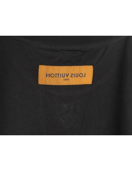 Louis Vuitton small embroidery Logo shortsleeved Tshirt,Louis Vuitton T Shirt,Tshirt,Hiqh quality low price,free shipping