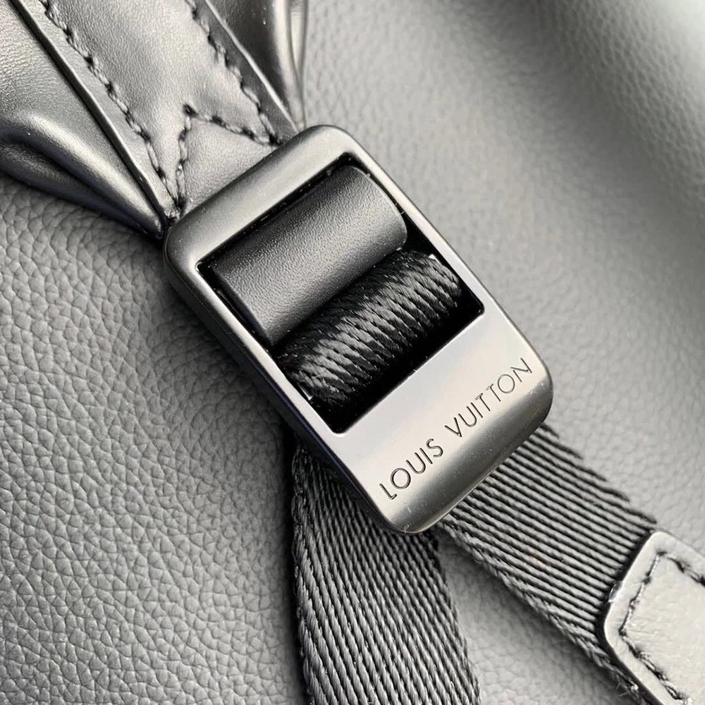 Louis Vuitton Discovery Backpacks M46553 29*38*20cm,Louis Vuitton Bags