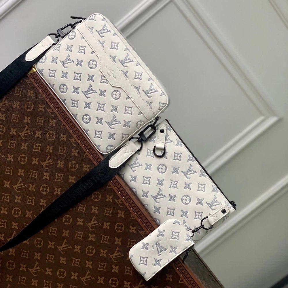 Louis Vuitton Trio Messenger Bags M24754 25*18.5*7cm,Louis Vuitton Bags