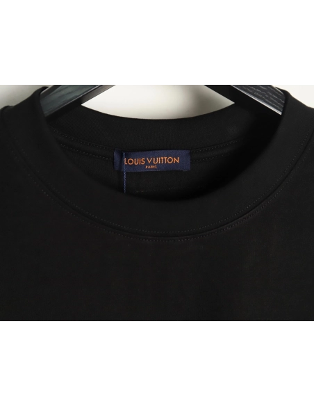 Louis Vuitton dark pattern large logo embroidered short sleeve T-shirt TSK1,Louis Vuitton