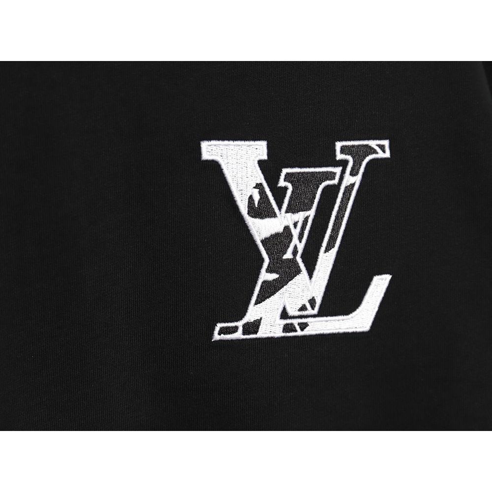 Louis Vuitton Chest Ski Logo Embroidered Short Sleeve T-Shirt TSK1,Louis Vuitton