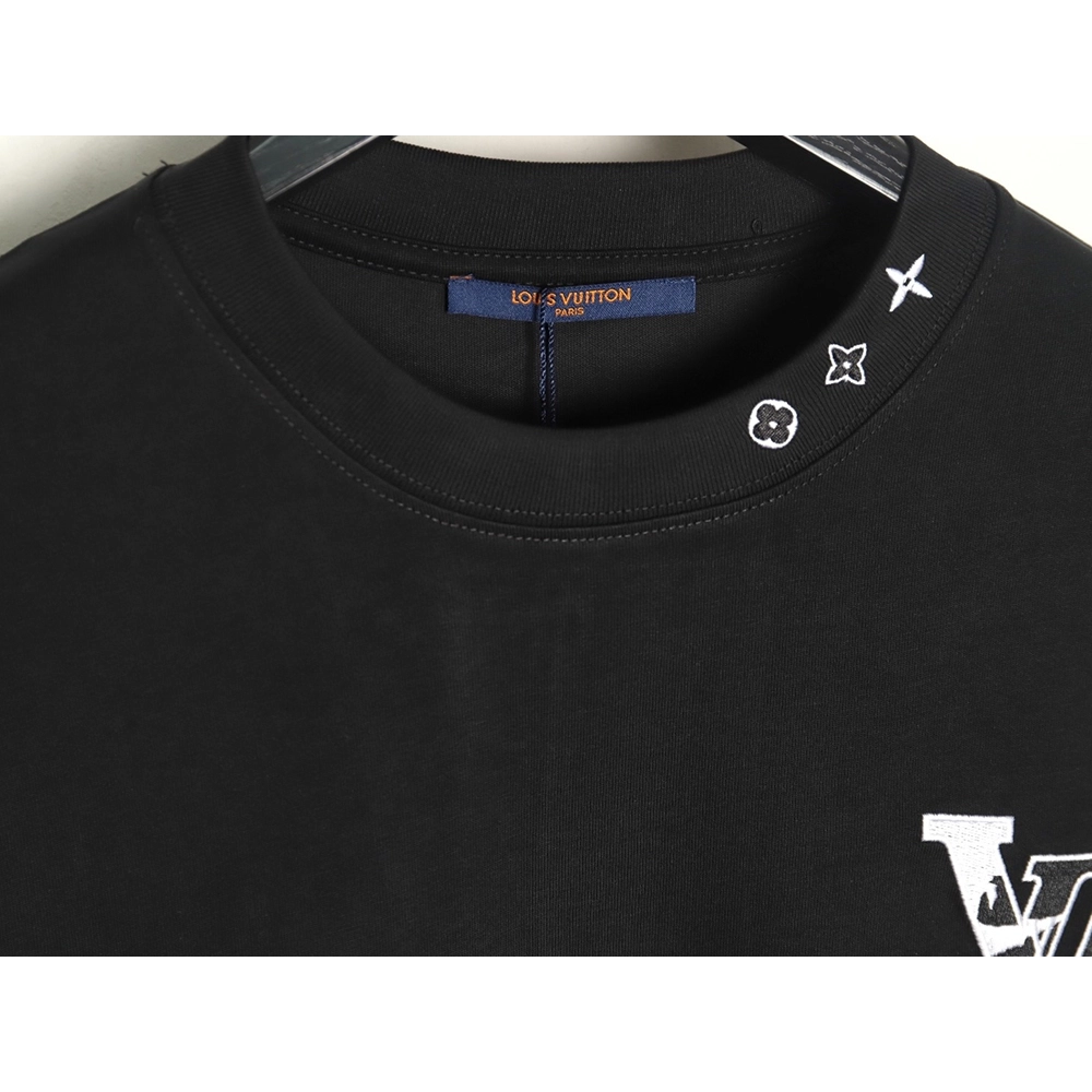 Louis Vuitton Chest Ski Logo Embroidered Short Sleeve T-Shirt TSK1,Louis Vuitton