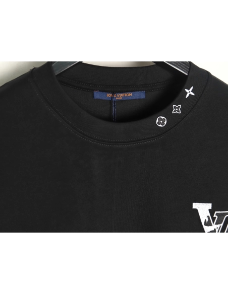 Louis Vuitton Chest Ski Logo Embroidered Short Sleeve T-Shirt TSK1,Louis Vuitton