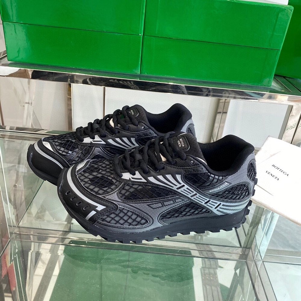 Bottega Veneta Orbit Runner Sneaker Black,BOTTEGA VENETA SNEAKER