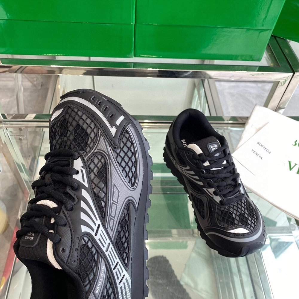 Bottega Veneta Orbit Runner Sneaker Black,BOTTEGA VENETA SNEAKER